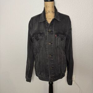 Levi’s Black Denim Jacket Men Size L Vintage Fit Classic Cotton Grunge Rock